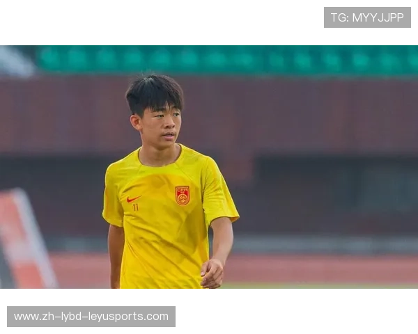 关键换人邝兆镭近4轮首次替补出场17岁新星积累中超第二场经验